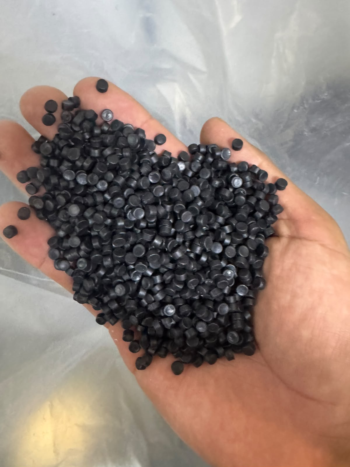 Pellets negros post-industriales